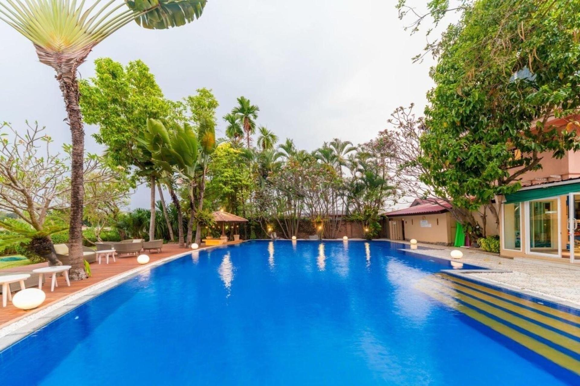 Sheik Istana Hotel Chiangmal 清邁 外观 照片