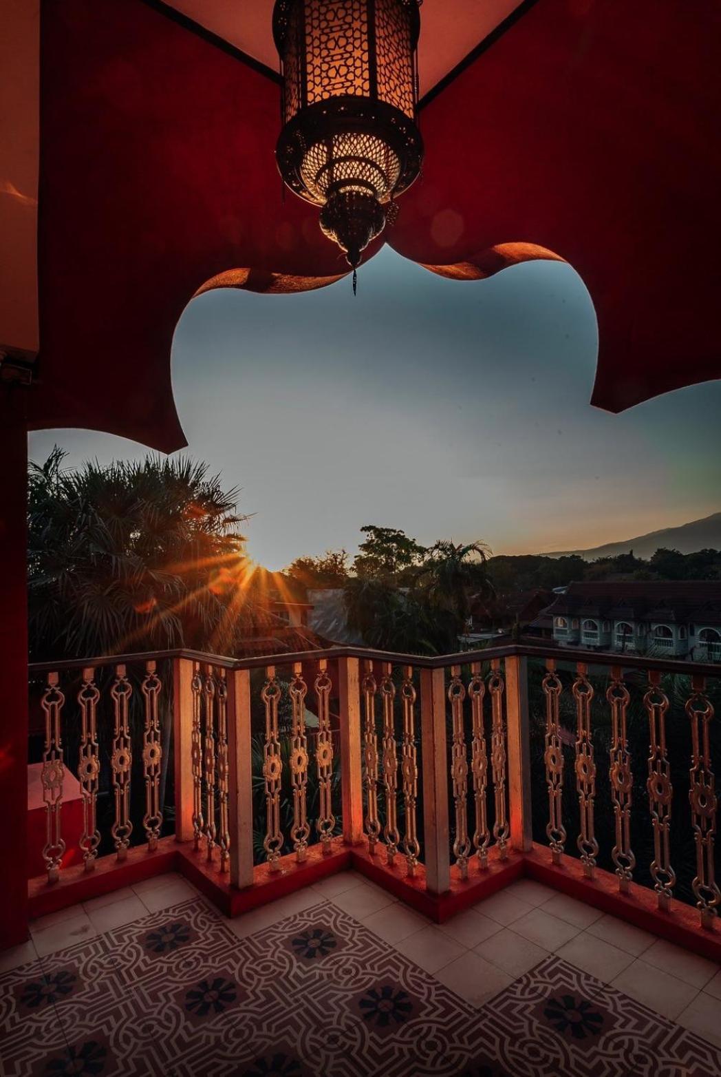 Sheik Istana Hotel Chiangmal 清邁 外观 照片